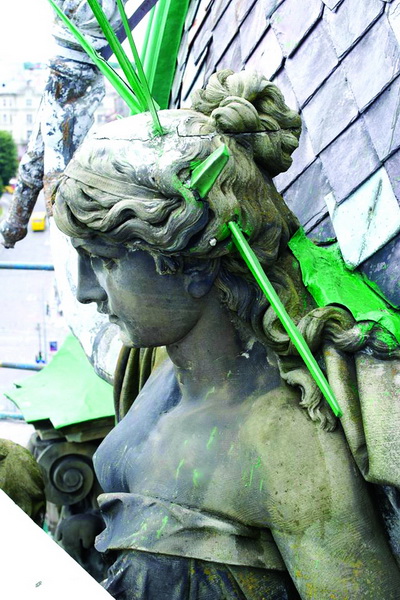 Для Львова “Ощадність” є знаковою скульптурою.
