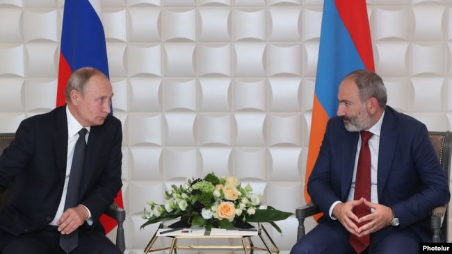 Президент Росії Володимир Путін і прем'єр-міністр Нікол Пашинян